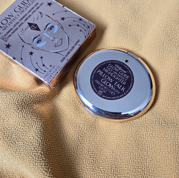 Charlotte Tilbury Glow Glide Face Architect Highlighter PINK TALK GLOW - Picture 2 of 7